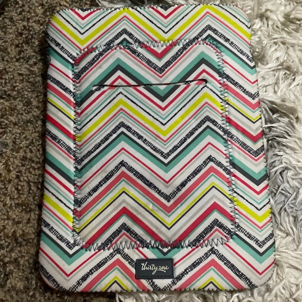 ipad case/cover, fairly used, nice thick material
